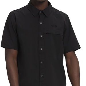 NWT Mens Black North Face First Trail Short Sleeve Snap Up Shirt SZ Small